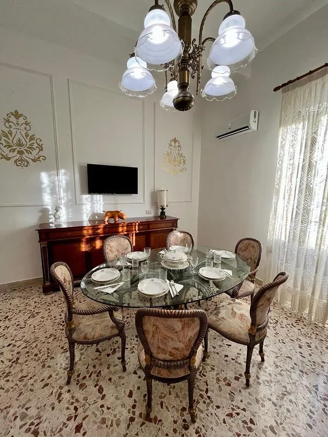 Central Apartment Palermo 0*,  Italy