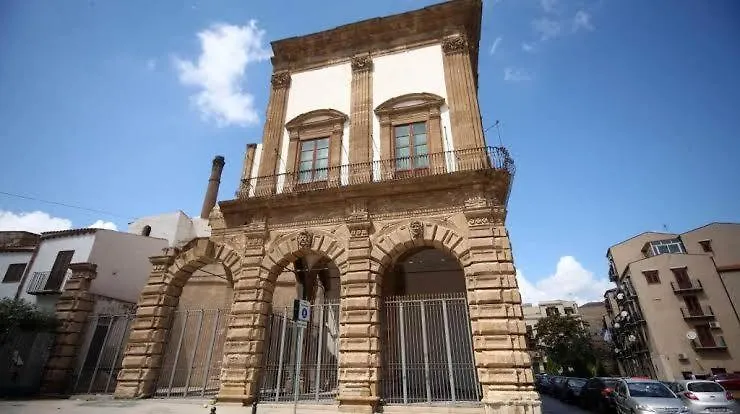 Central Apartment Palermo Italy