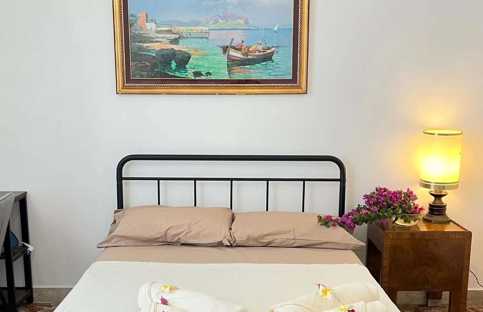 Central Apartment Palermo 0*,  Italy